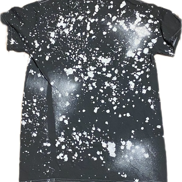 T-shirt - Picture 2 of 2